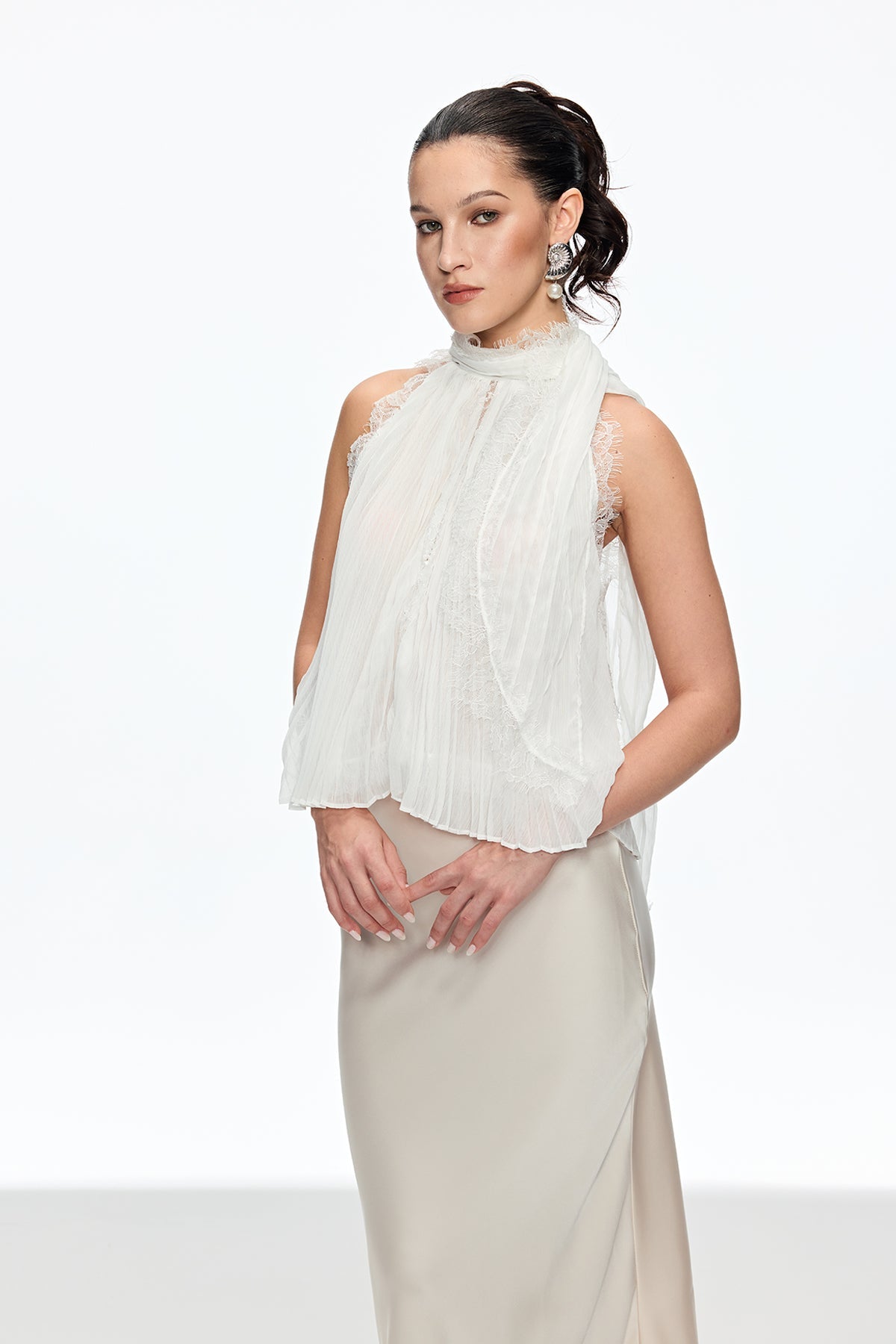 Calixta Pearl Sleeveless Skirt Set